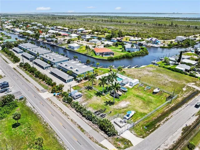 2912 Oleander St B3, St. James City, Florida 33956