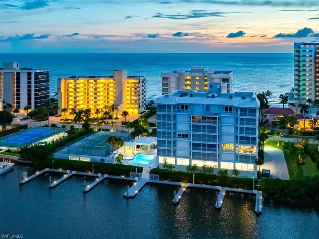 9790 Gulf Shore Dr 204, Naples, Florida 34108