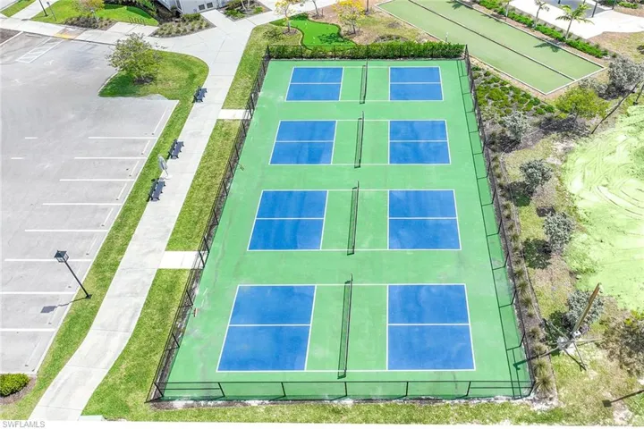 201  Indies E DR, Naples, FL 34114