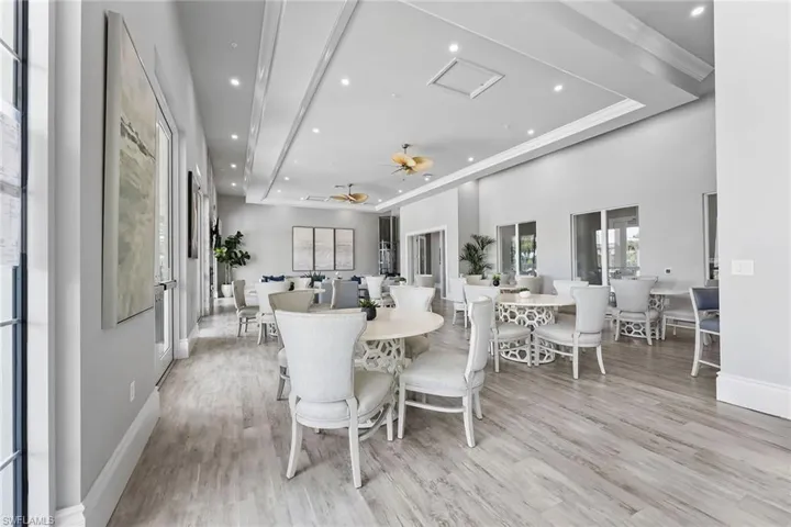 201  Indies E DR, Naples, FL 34114