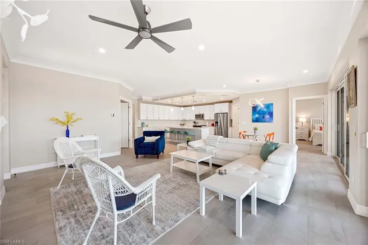 201  Indies E DR, Naples, FL 34114