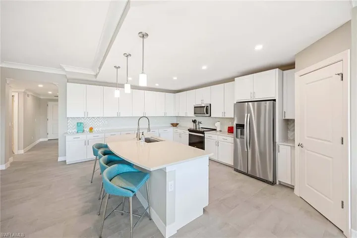 201  Indies E DR, Naples, FL 34114