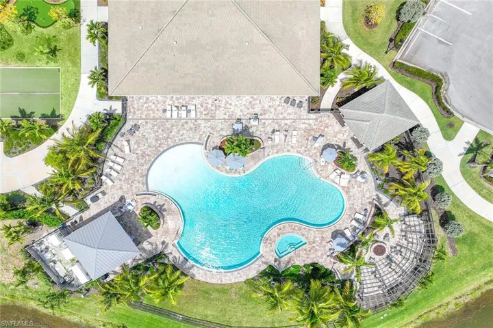 201  Indies E DR, Naples, FL 34114