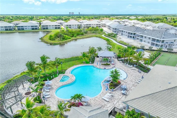 201  Indies E DR, Naples, FL 34114