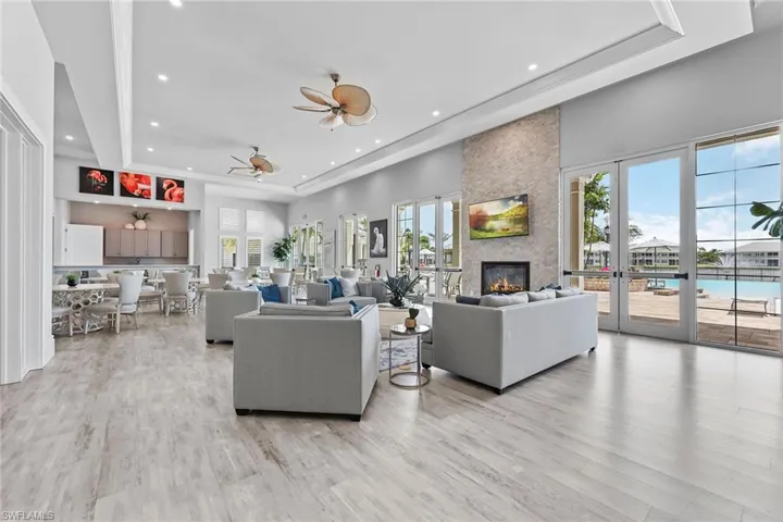 201  Indies E DR, Naples, FL 34114
