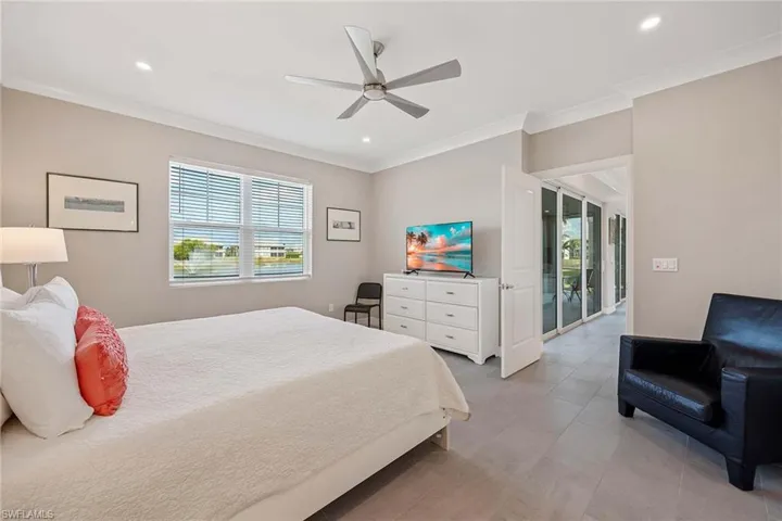 201  Indies E DR, Naples, FL 34114