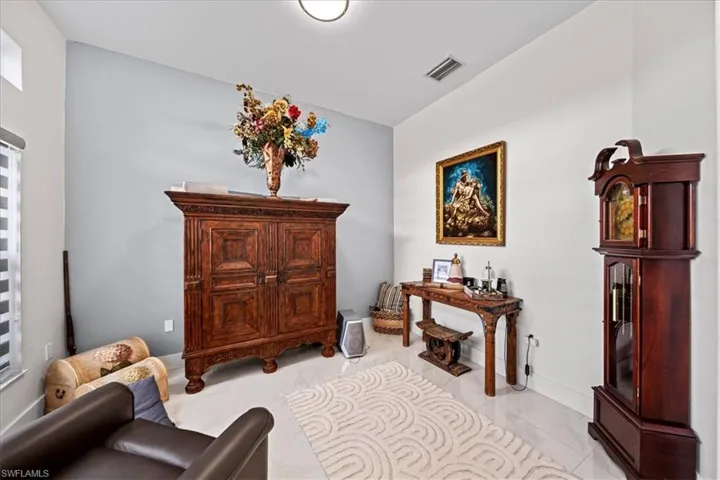 22 Nelson Rd S, Cape Coral, Florida 33991