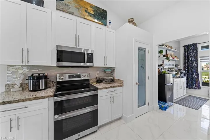 22 Nelson Rd S, Cape Coral, Florida 33991