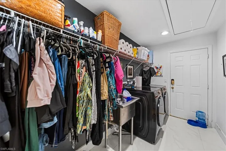 22 Nelson Rd S, Cape Coral, Florida 33991
