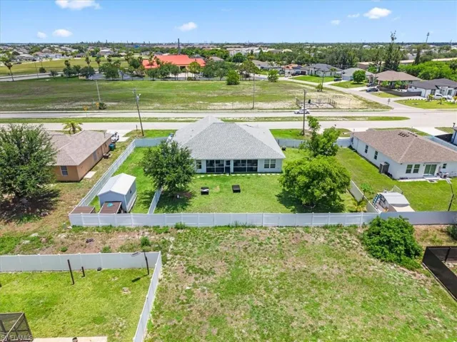 22 Nelson Rd S, Cape Coral, Florida 33991