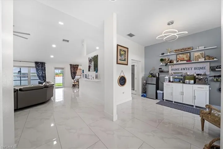 22 Nelson Rd S, Cape Coral, Florida 33991