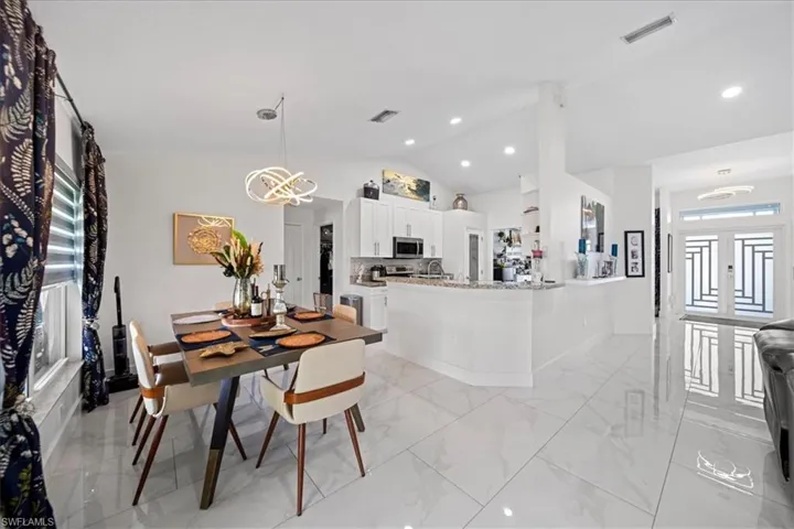 22 Nelson Rd S, Cape Coral, Florida 33991