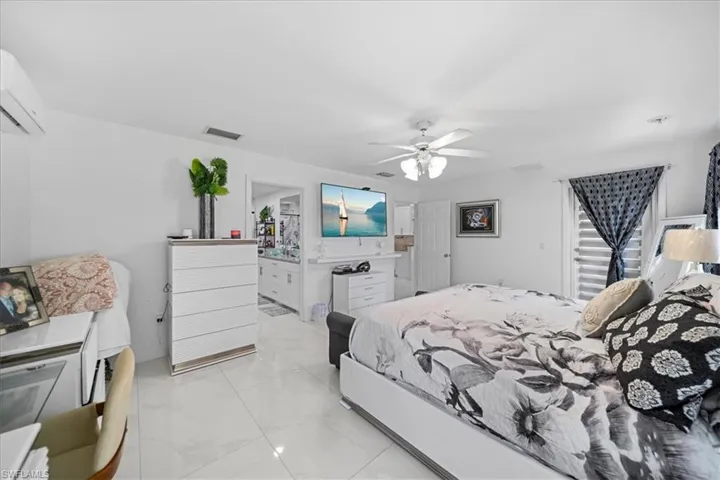 22 Nelson Rd S, Cape Coral, Florida 33991