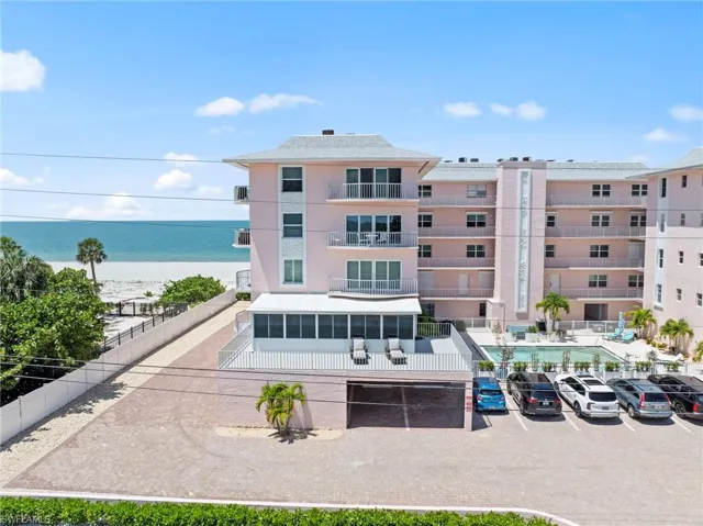 26236 Hickory Blvd 1, Bonita Springs, Florida 34134
