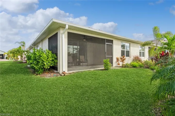 20568  Plumwood  LOOP, North Fort Myers, FL 33917