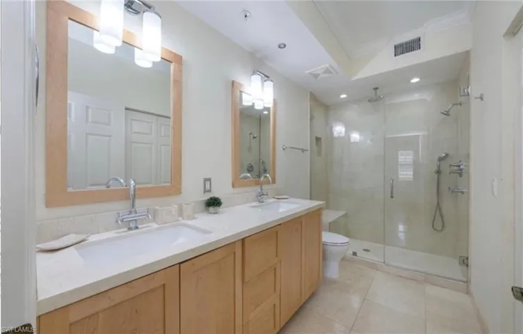410 Bayfront Pl 2405, Naples, Florida 34102