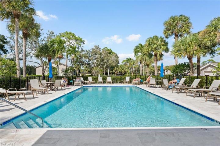 Complex Pool, Steps away