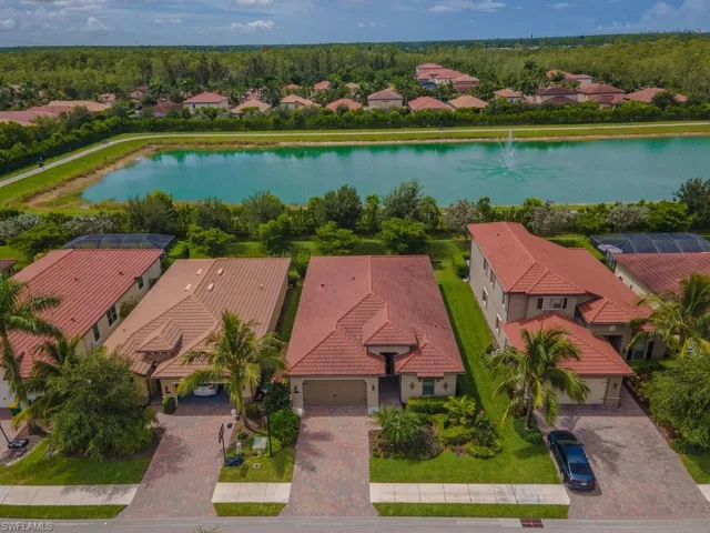 16374  Barclay  CT, Naples, FL 34110