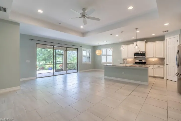 16374  Barclay  CT, Naples, FL 34110