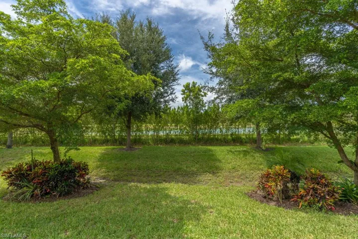 16374  Barclay  CT, Naples, FL 34110