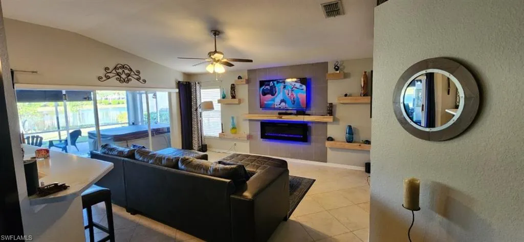 8884 Cedar Hollow Dr, Fort Myers, Florida 33912