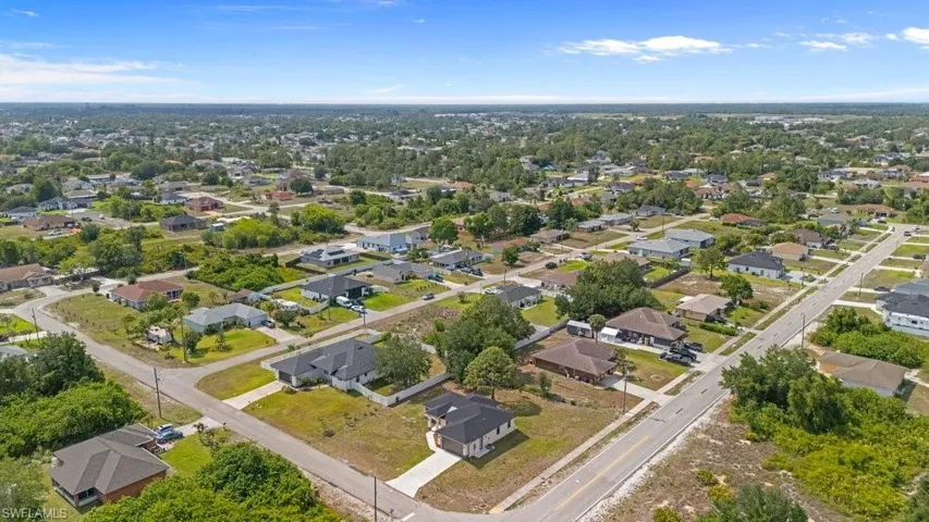 901 Sara Ave N, Lehigh Acres, Florida 33971