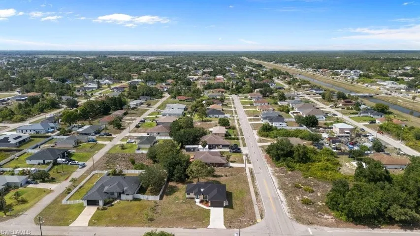 901 Sara Ave N, Lehigh Acres, Florida 33971