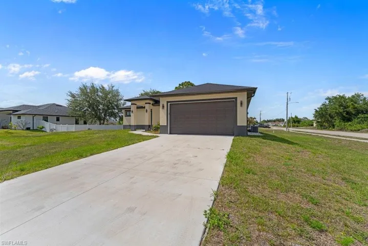 901 Sara Ave N, Lehigh Acres, Florida 33971
