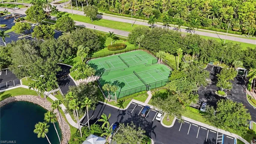 7920 Mahogany Run Ln 1015, Naples, Florida 34113