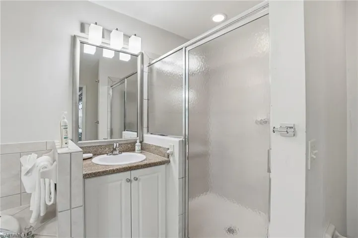 ENSUITE BATH
