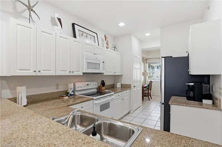 7920 Mahogany Run Ln 1015, Naples, Florida 34113