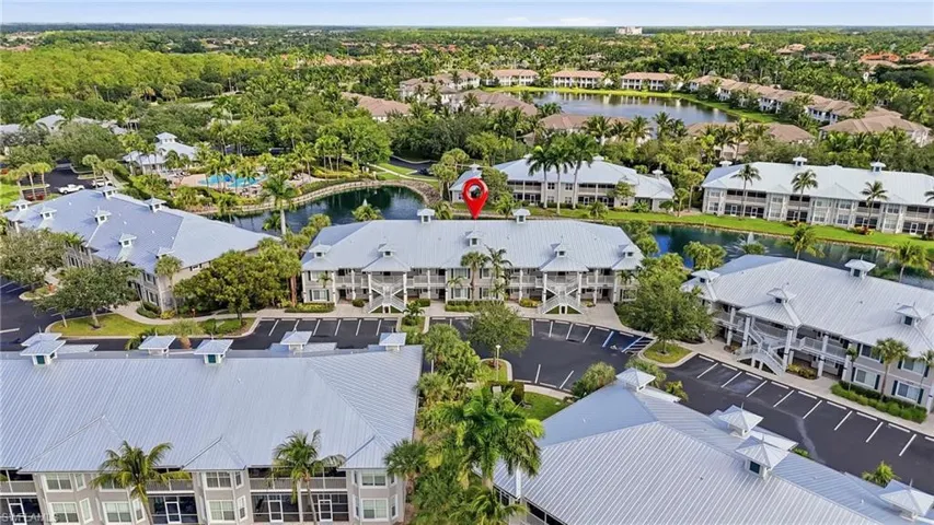 7920 Mahogany Run Ln 1015, Naples, Florida 34113