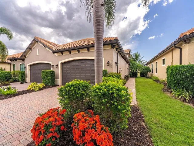 9442 Isla Bella Cir, Bonita Springs, Florida 34135