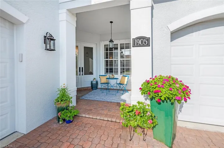 1905  Isla De Palma  CIR, Naples, FL 34119