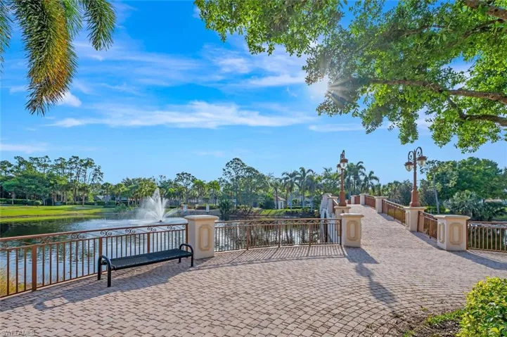 1905  Isla De Palma  CIR, Naples, FL 34119