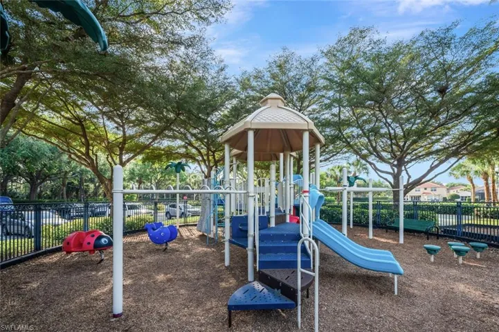 1905  Isla De Palma  CIR, Naples, FL 34119