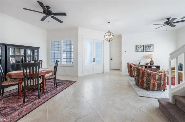 1905  Isla De Palma  CIR, Naples, FL 34119