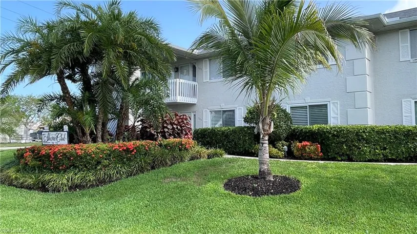 707 Neapolitan Way # 707, Naples, Florida 34103