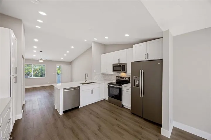 707 Neapolitan Way # 707, Naples, Florida 34103