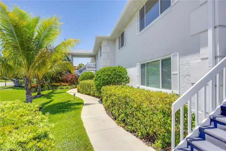 707 Neapolitan Way # 707, Naples, Florida 34103