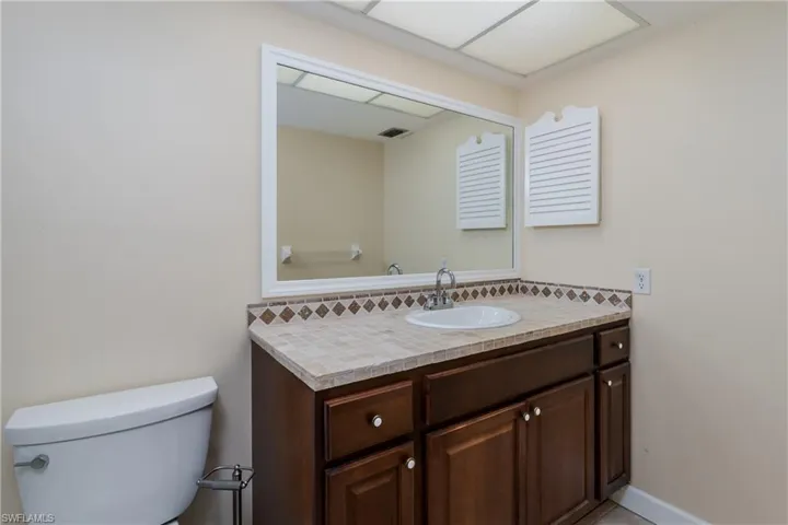 1733 Courtyard Way B103, Naples, Florida 34112