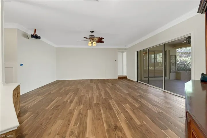 173  Pebble Beach  CIR, Naples, FL 34113