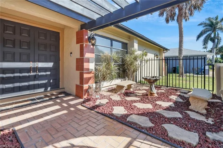 173  Pebble Beach  CIR, Naples, FL 34113
