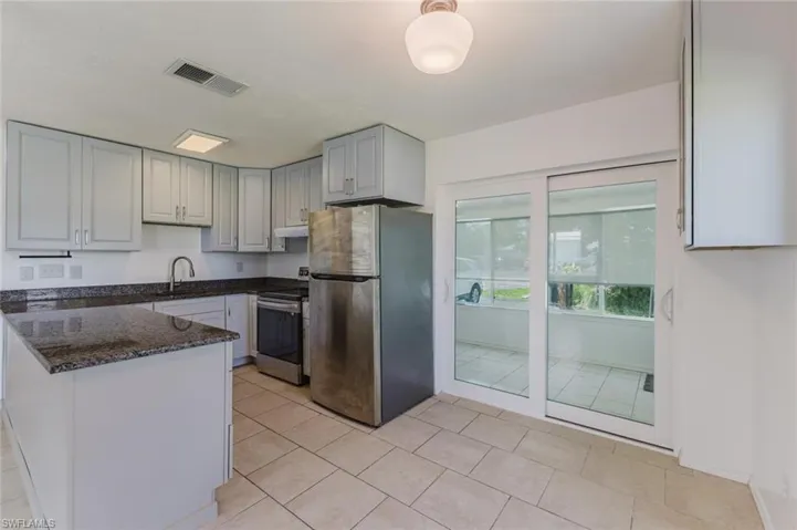 16595 Davis Rd, Fort Myers, Florida 33908
