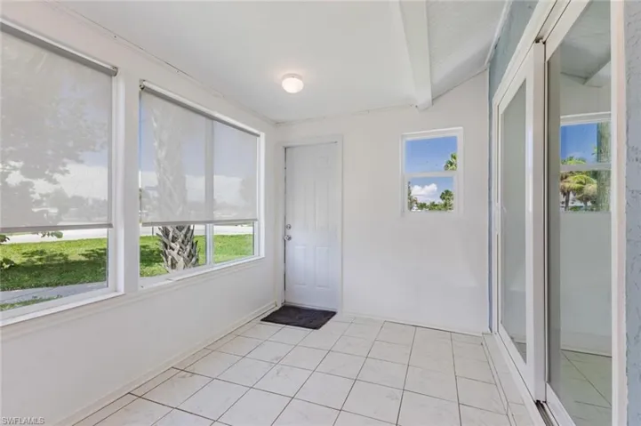 16595 Davis Rd, Fort Myers, Florida 33908