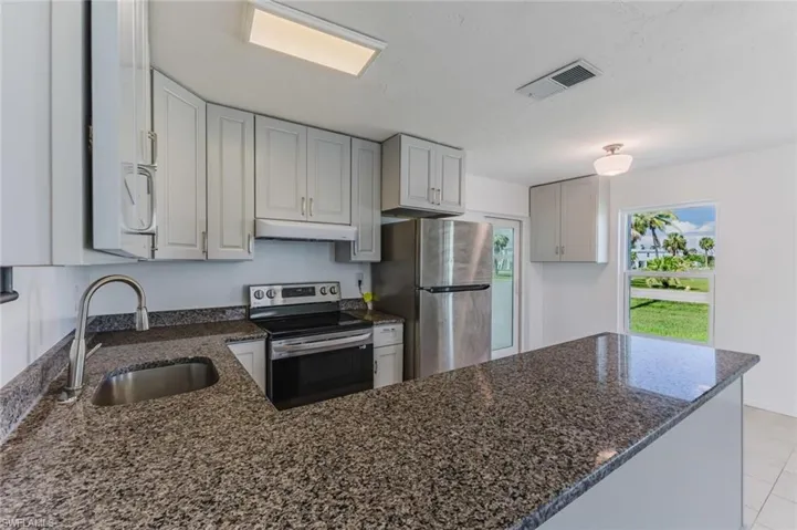 16595 Davis Rd, Fort Myers, Florida 33908