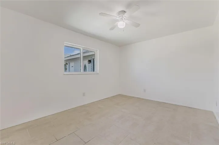 16595 Davis Rd, Fort Myers, Florida 33908
