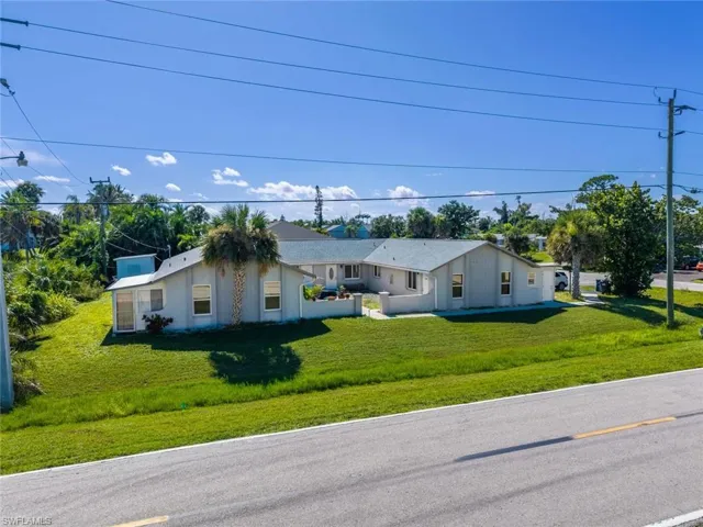 16595 Davis Rd, Fort Myers, Florida 33908