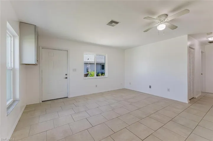 16595 Davis Rd, Fort Myers, Florida 33908
