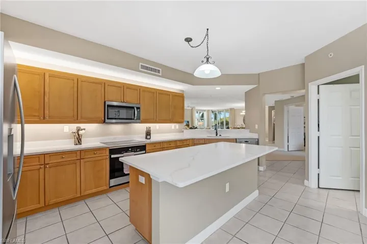 14250 Royal Harbour Ct 318, Fort Myers, Florida 33908